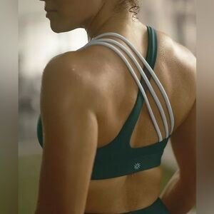 NWT Athleta Train Free Cypress/Glacier Bra Size Large Best for A-C Cups